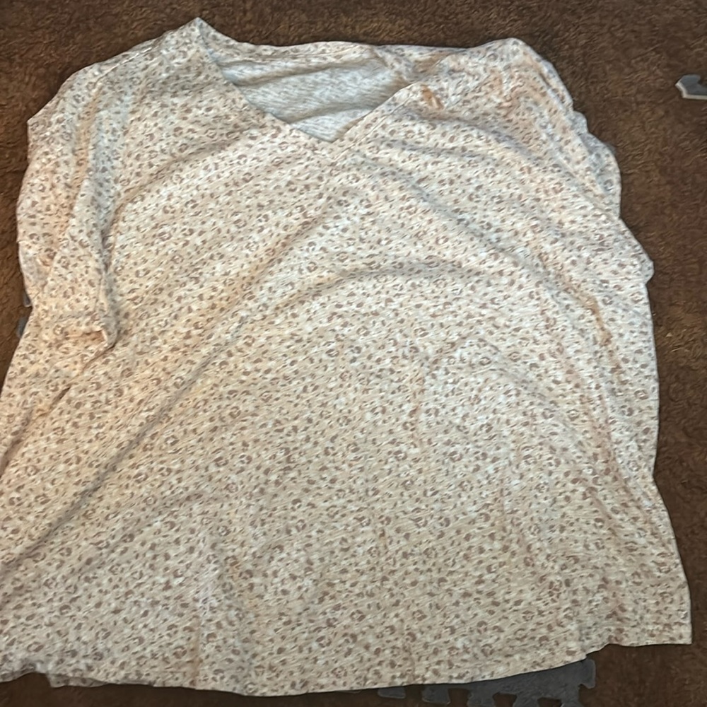 Old navy everywear 4x cream leopard print NWOT